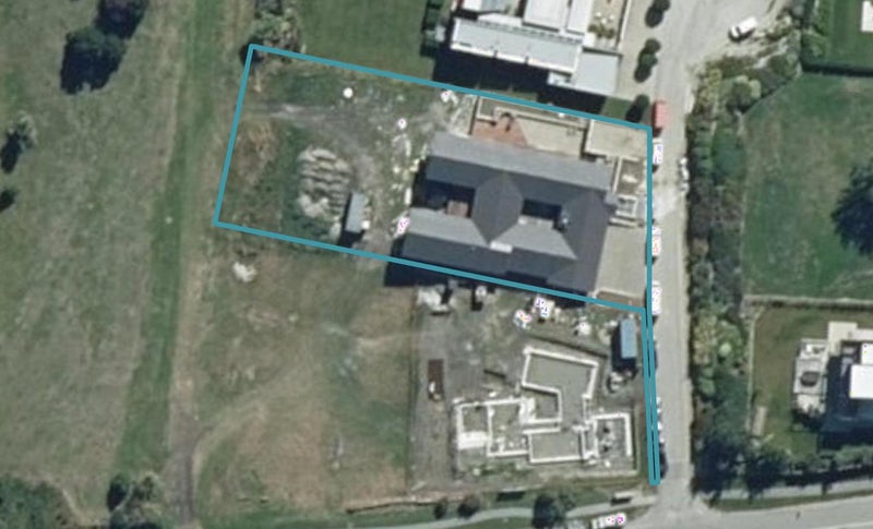 5 Lucys Way, Wanaka - Carousel 1