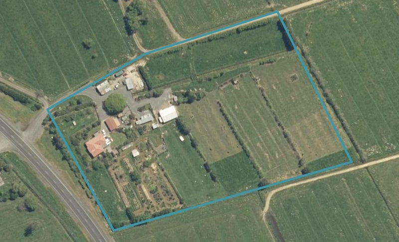 5377 State Highway 2, Ngatea - Carousel 1
