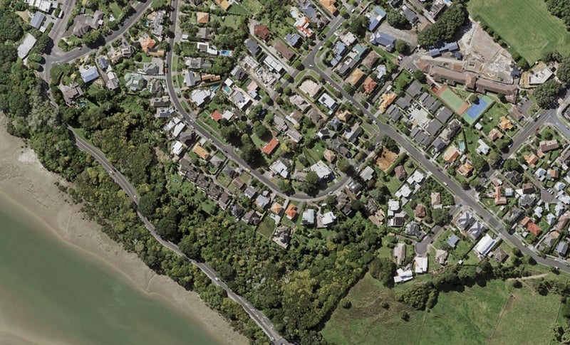 26B Awarua Crescent, Orakei, Auckland - Carousel 1