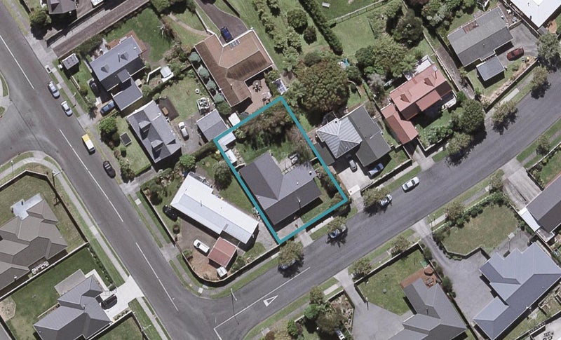 3 Karamea Street, Whalers Gate, New Plymouth - Carousel 1