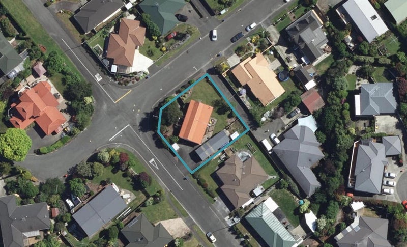 21 Middlebank Drive, Richmond - Carousel 1