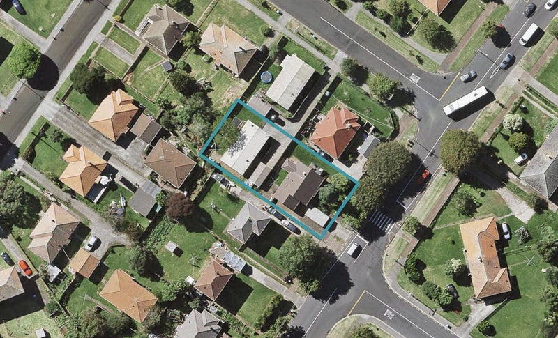 33 Tripoli Road, Panmure, Auckland - Carousel 1