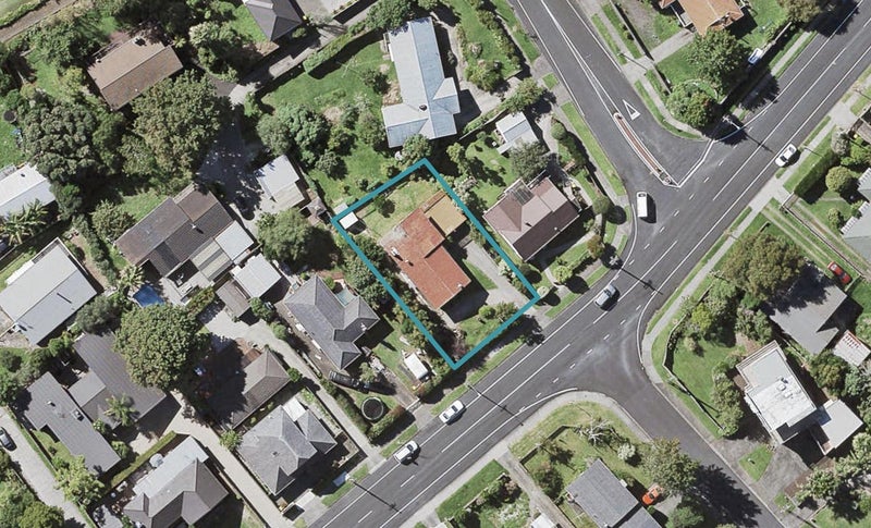28 Hutchinsons Road, Bucklands Beach, Auckland - Carousel 1