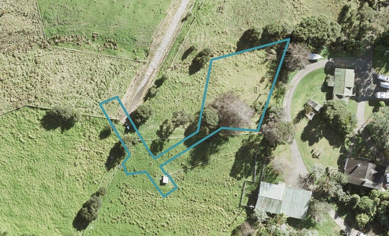 44 Awanui Road, Red Beach, Red Beach - Carousel 1