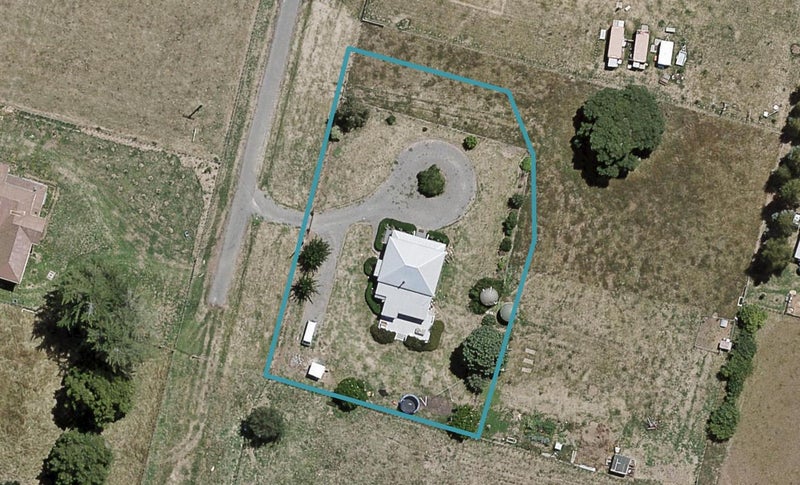 22 Lyall Street, Tikokino, Waipawa - Carousel 1