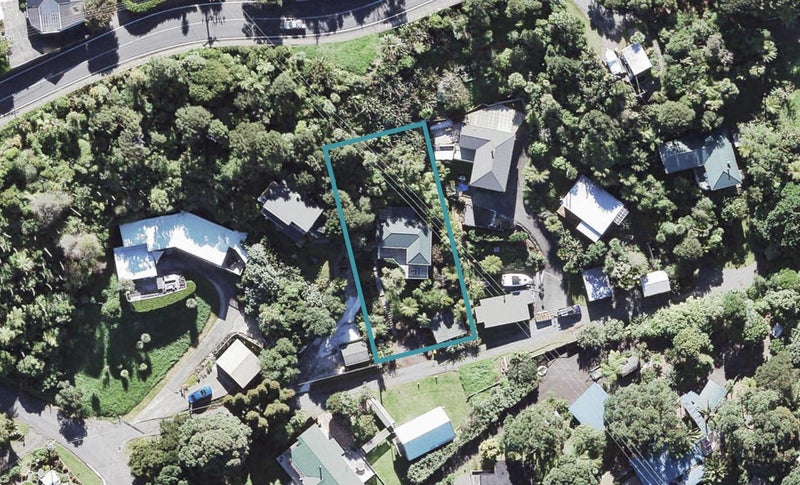 2B Foster Avenue, Huia, Auckland - Carousel 1