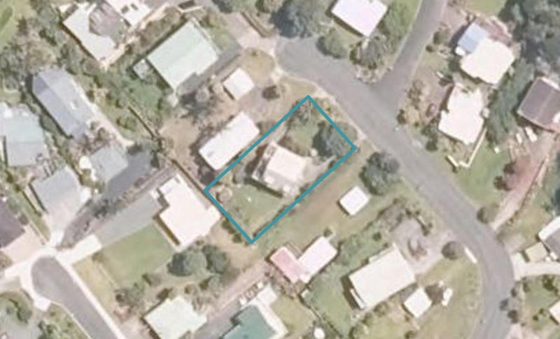 10 Braemar Avenue, Coopers Beach, Coopers Beach - Carousel 1