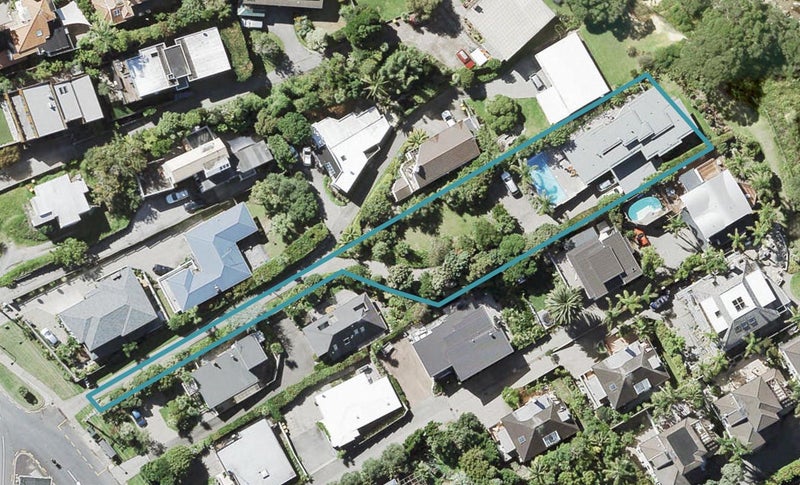 99 Beach Road, Castor Bay, Auckland - Carousel 1