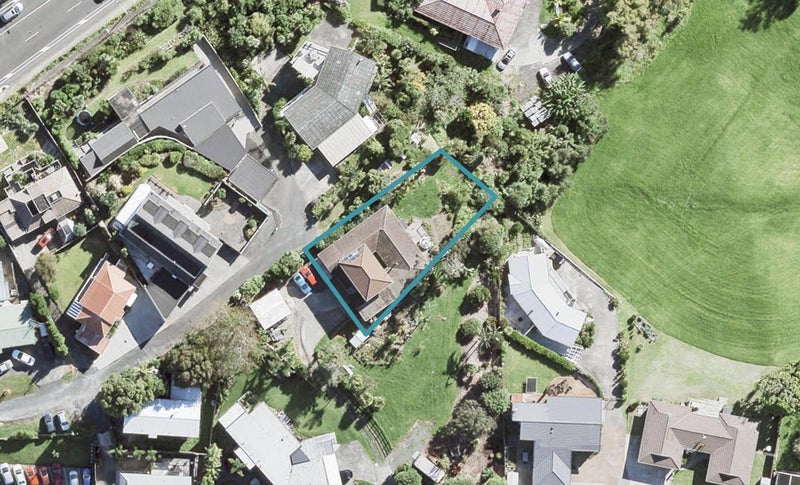 16B Amorino Drive, Red Beach, Red Beach - Carousel 1