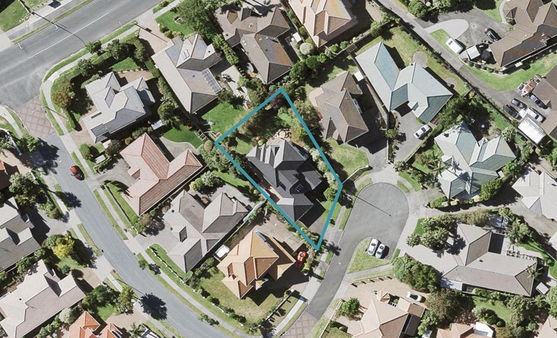 6 Auden Close, Somerville, Auckland - Carousel 1