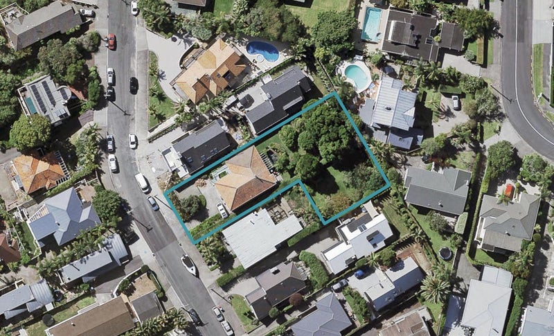39 Comins Crescent, Mission Bay, Auckland - Carousel 1