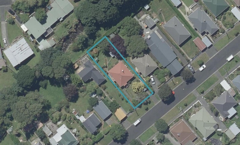 21 Ainslee Place, North East Valley, Dunedin - Carousel 1