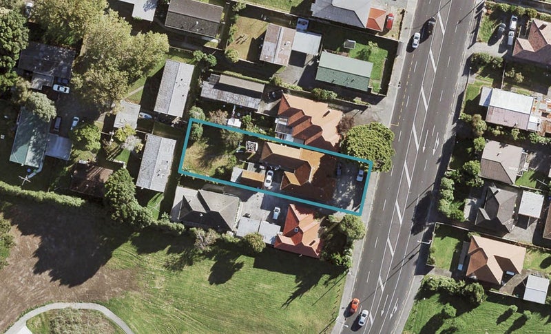 1613 Great North Road, Waterview, Auckland - Carousel 1