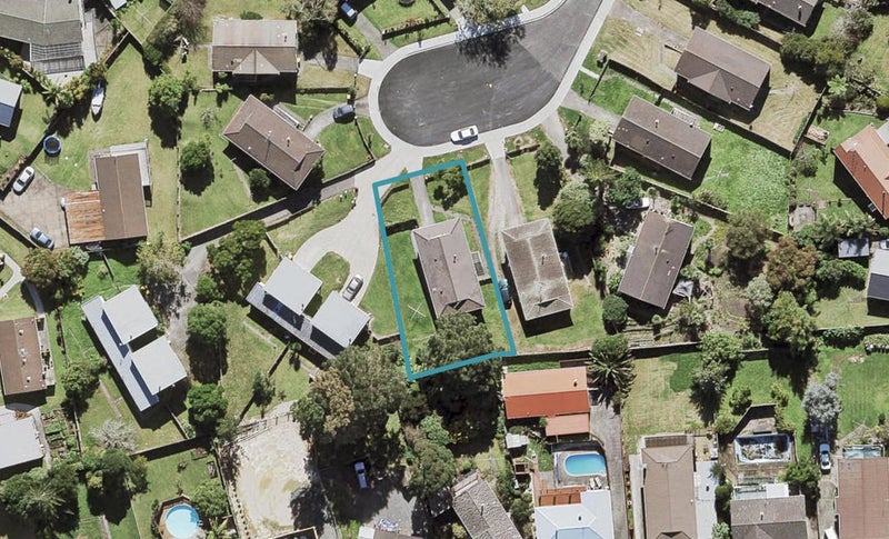 20 Reverie Place, Massey, Auckland - Carousel 1