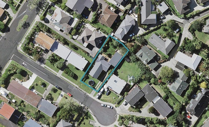1 Fifeshire Street, Belmont, Auckland - Carousel 1