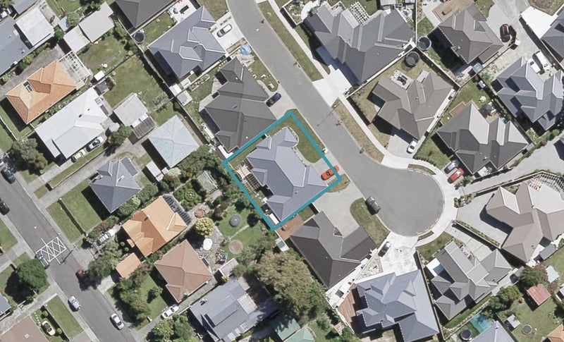 12 Macdiarmid Place, Waiwhetu, Lower Hutt - Carousel 1