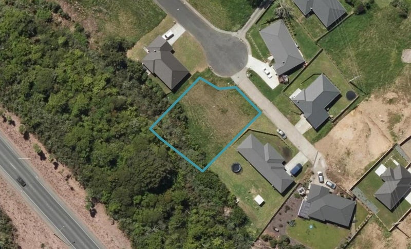 20 Cole Terrace, Kamo, Whangarei - Carousel 1