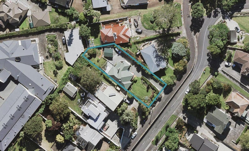33 Seacliffe Road, Hillsborough, Auckland - Carousel 1