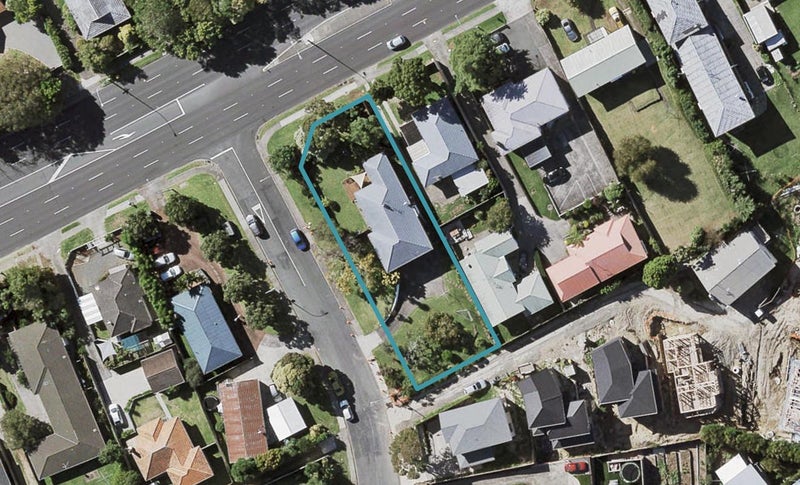 2 Greenhill Crescent, Pakuranga, Auckland - Carousel 1