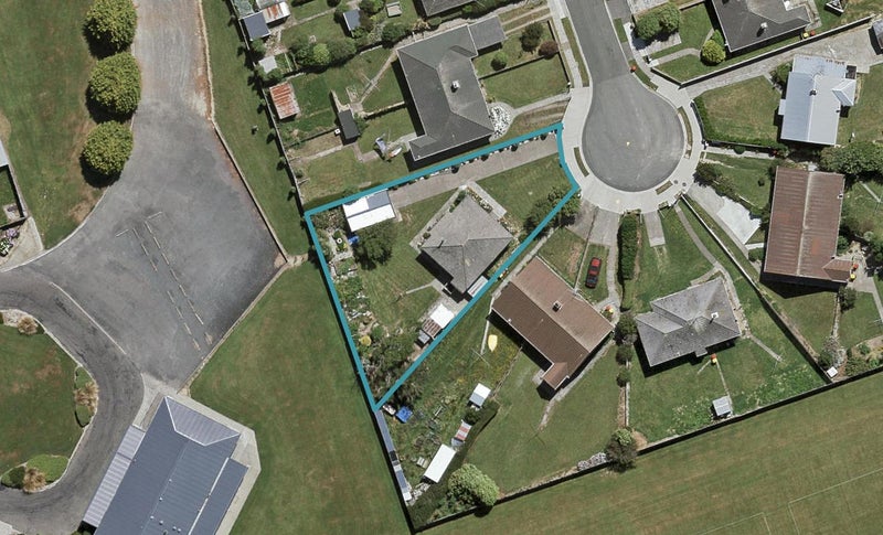 21 Lockerbie Street, Turnbull Thomson Park, Invercargill - Carousel 1