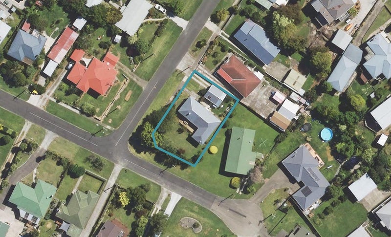 5 Oak Street, Mangapapa, Gisborne - Carousel 1