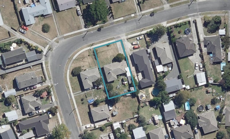 8 Yeats Crescent, Fairfield, Hamilton - Carousel 1