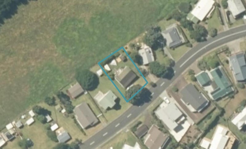 140 Bambury Place, Onemana - Carousel 1