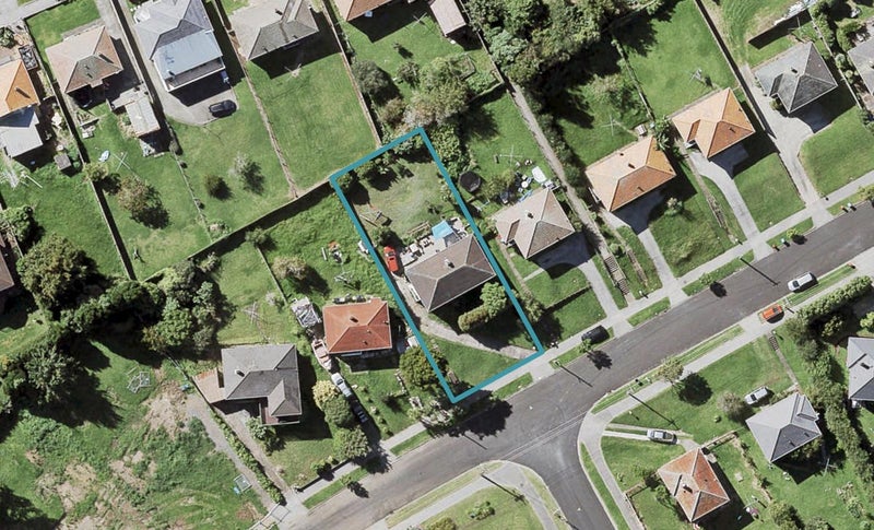 16 Leybourne Circle, Glen Innes, Auckland - Carousel 1