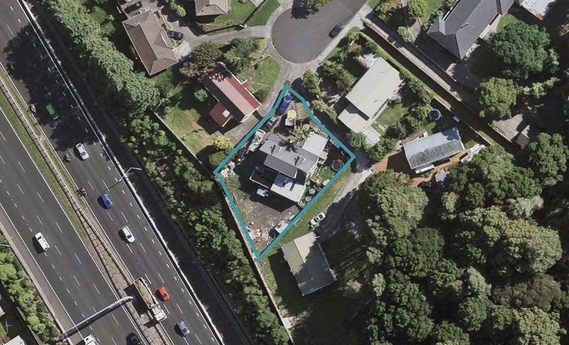 24 Crail Court, Totara Heights, Auckland - Carousel 1