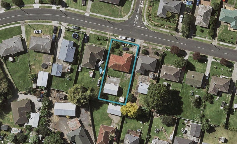 37 Pearl Baker Drive, Otara, Auckland - Carousel 1