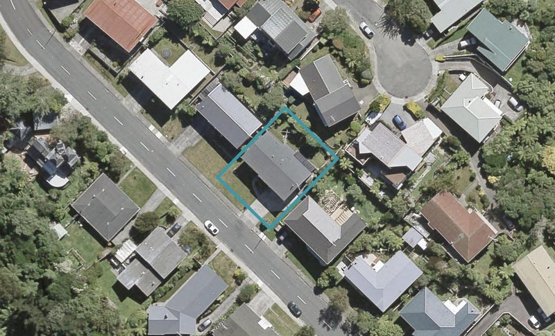 90 Tirohanga Road, Tirohanga, Lower Hutt - Carousel 1
