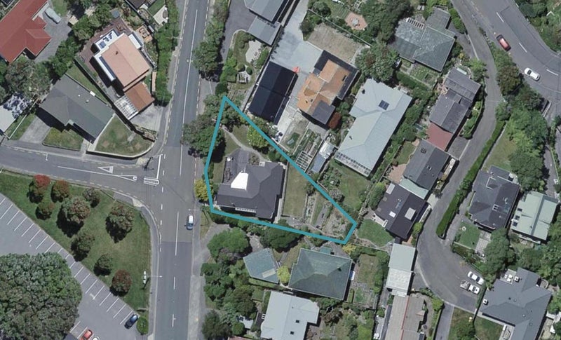 69 Cockayne Road, Khandallah, Wellington - Carousel 1