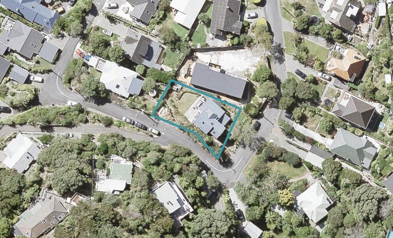 6 Marama Terrace, Eastbourne, Lower Hutt - Carousel 1