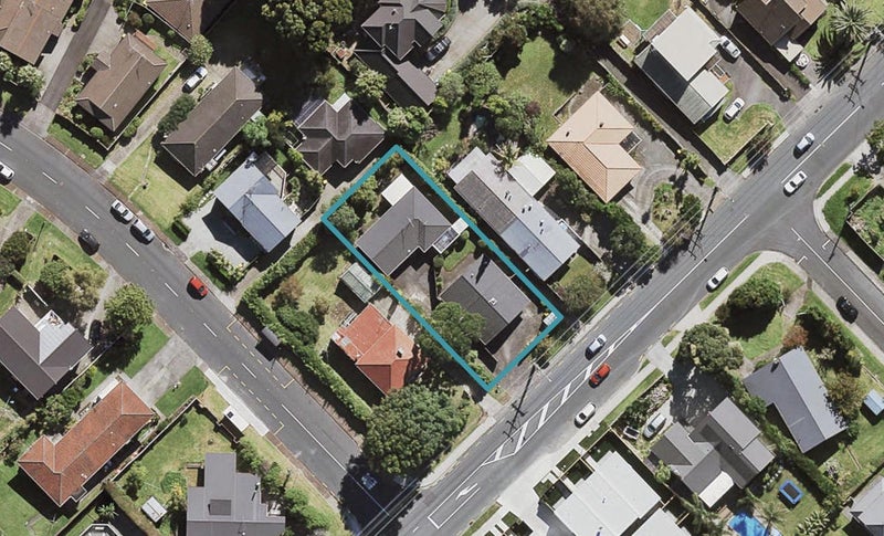 2/53 Ocean View Road, Hillcrest, Auckland - Carousel 1