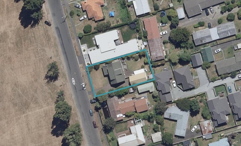 136 Fox Street, Hamilton East, Hamilton - Carousel 1