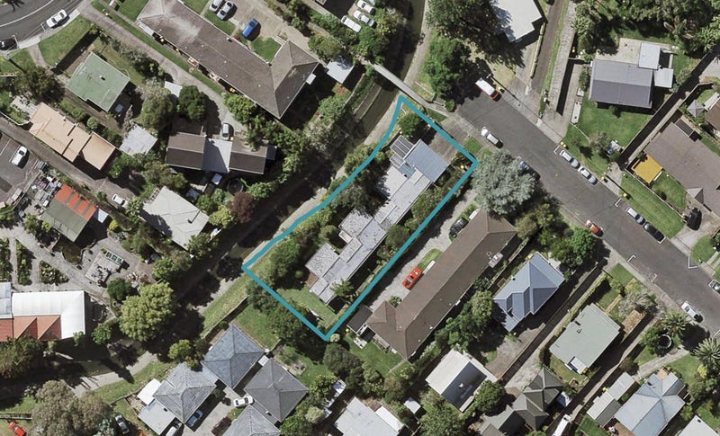 3/24 Brook Street, Milford, Auckland - Carousel 1