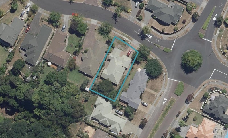 3 Montrose Crescent, Huntington, Hamilton - Carousel 1