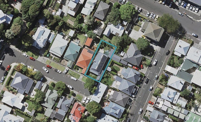 9 Kapai Road, Devonport, Auckland - Carousel 1