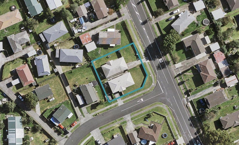 2/1 Solveig Place, Randwick Park, Manukau - Carousel 1
