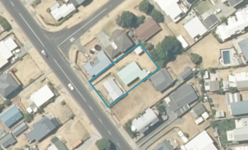 302A Ocean Road, Whangamata, Whangamatā - Carousel 1