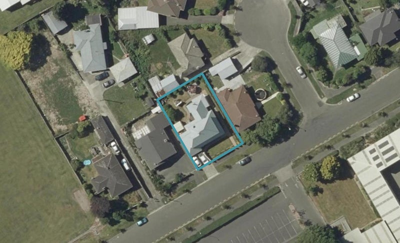 9 Manawaroa Street, West End, Palmerston North - Carousel 1