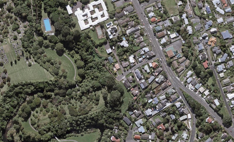11 Warangi Street, Strandon, New Plymouth - Carousel 1
