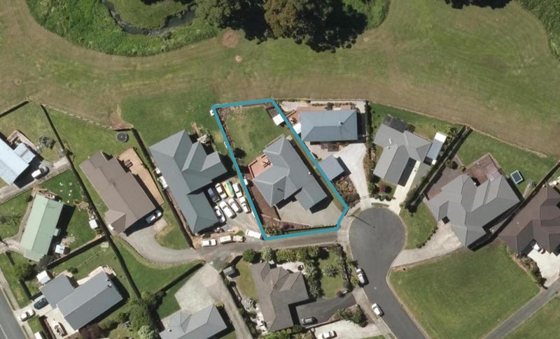 19 Daviot Place, Kamo, Whangarei - Carousel 1