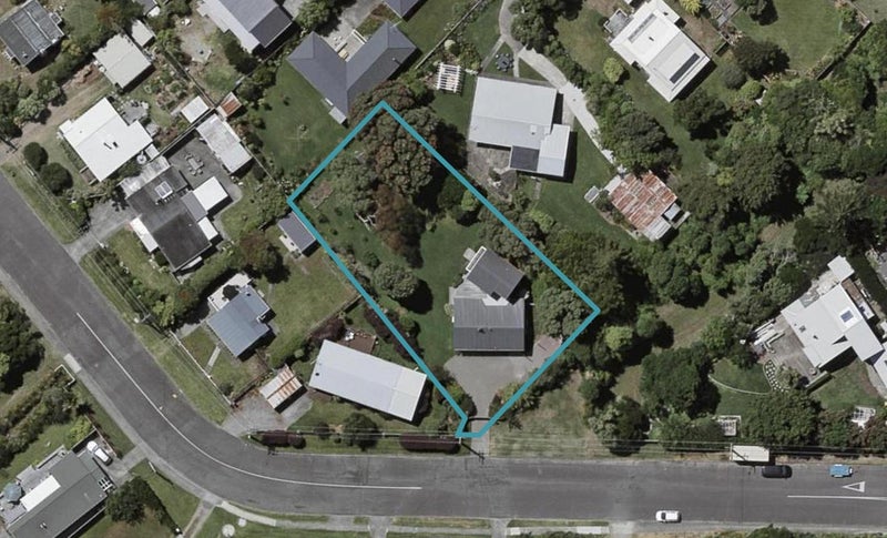 41 Waimea Road, Waikanae Beach, Waikanae - Carousel 1