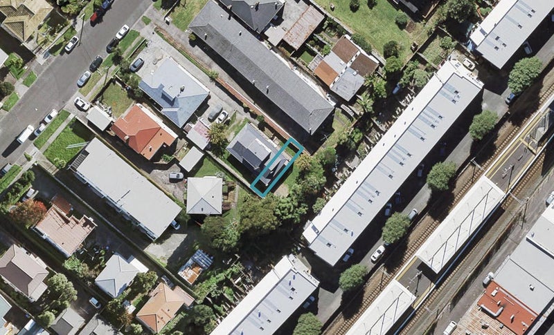 12/10 Willcott Street, Mount Albert, Auckland - Carousel 1