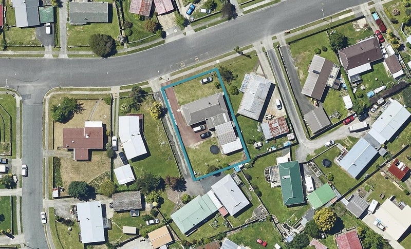 14 Sequoia Crescent, Owhata, Rotorua - Carousel 1