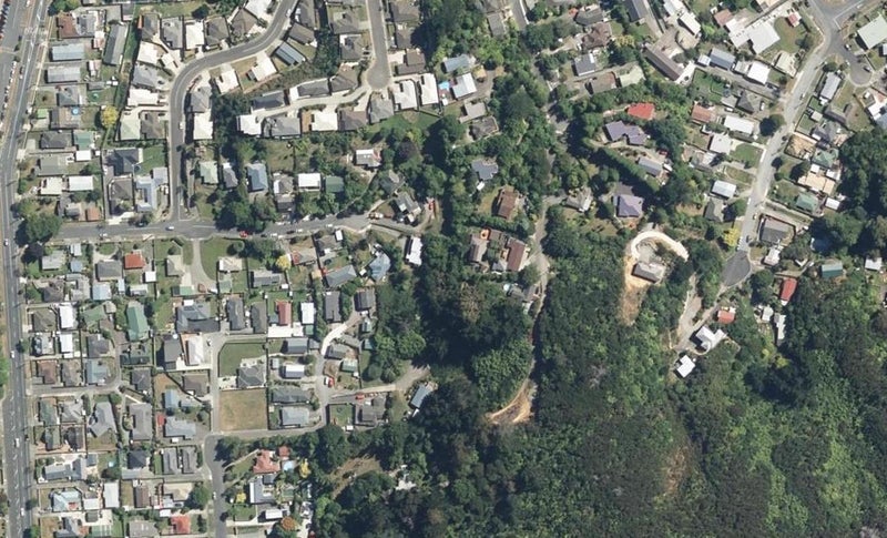 3 Te Ara o Tahumate, Stokes Valley, Lower Hutt - Carousel 1