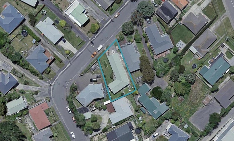 9 Arapiko Street, Johnsonville, Wellington - Carousel 1