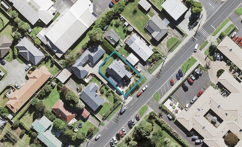 14 Bass Road, Albany, Auckland - Carousel 1