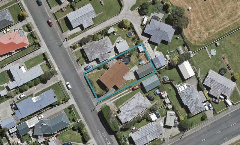 60 Severn Street, Clifton, Invercargill - Carousel 1